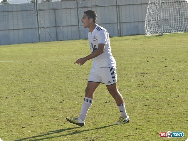 גם שם הוא היה, עמר במדי גלבוע (קובי פורטל)